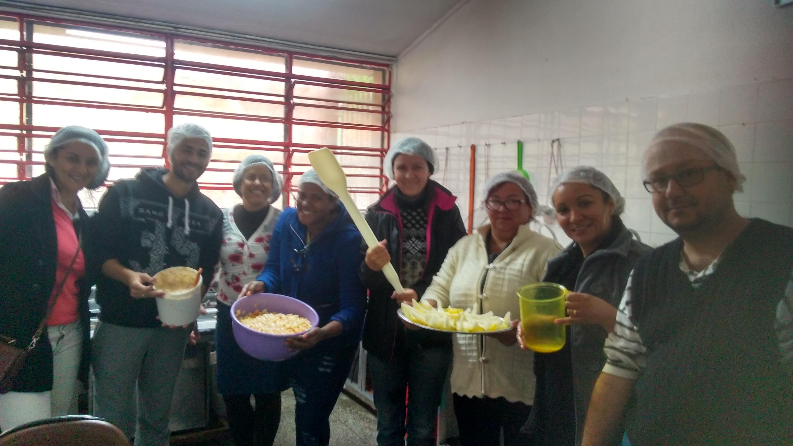 Café da manhã é oferecido aos pais