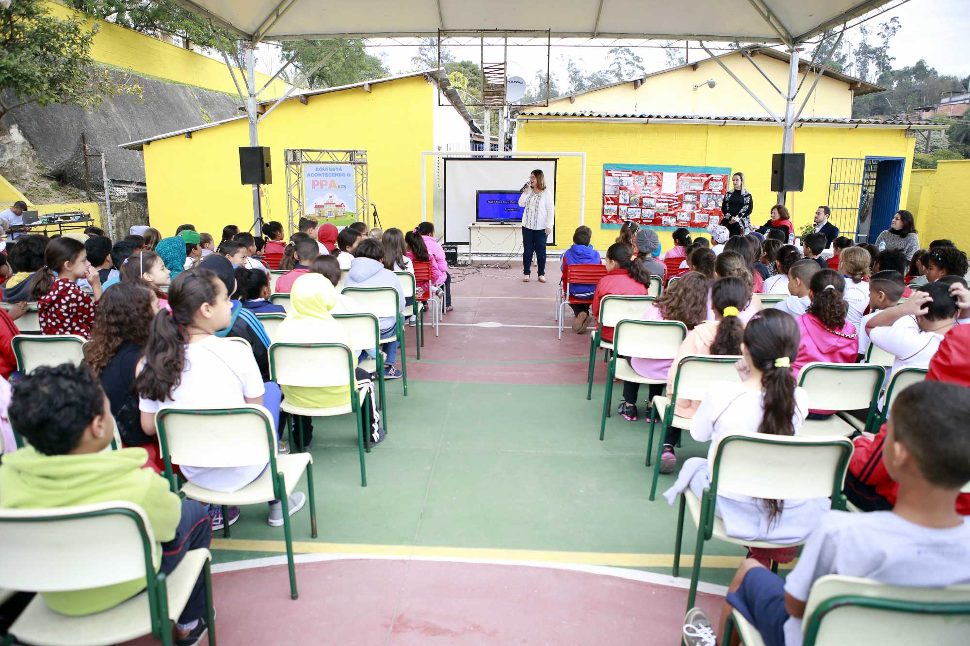 Com boas ideias, crianças das EMEBs mostram como querem a cidade nos próximos anos