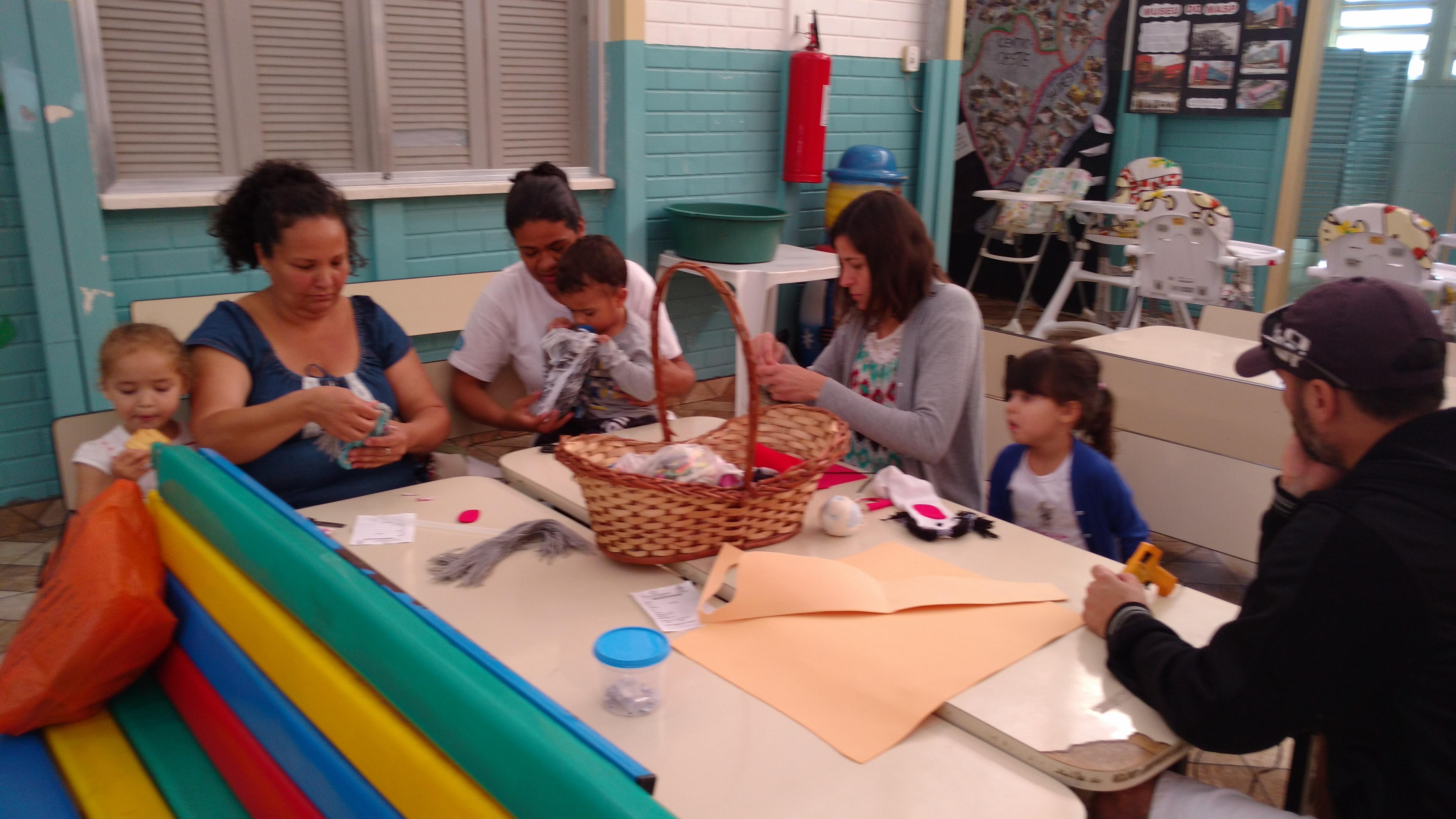 Encontro precioso reúne familiares na escola