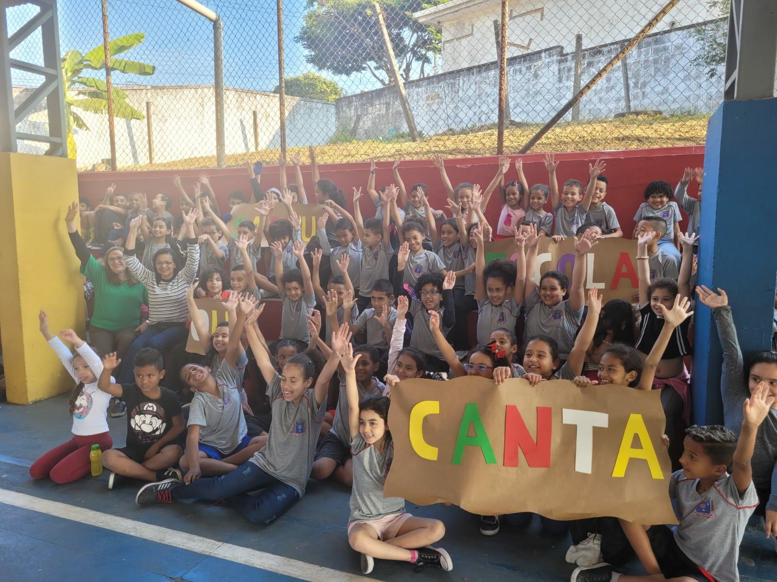 Escola Que Canta: sarau encerra etapa do projeto na Emeb Maria Hermandez Aguilar! 🎶🎵