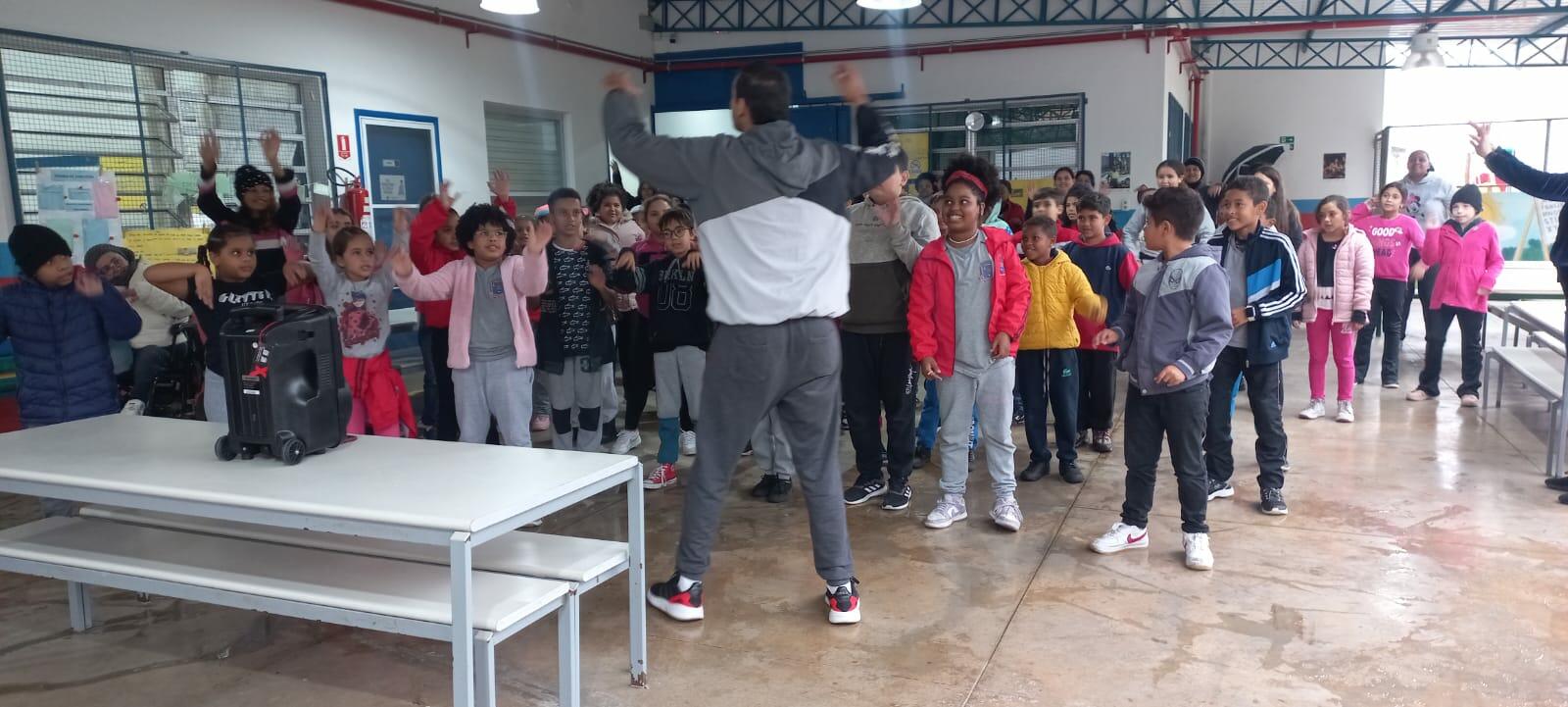 Incentivo à prática de atividades físicas na escola 🕺🏾🏃🏻
