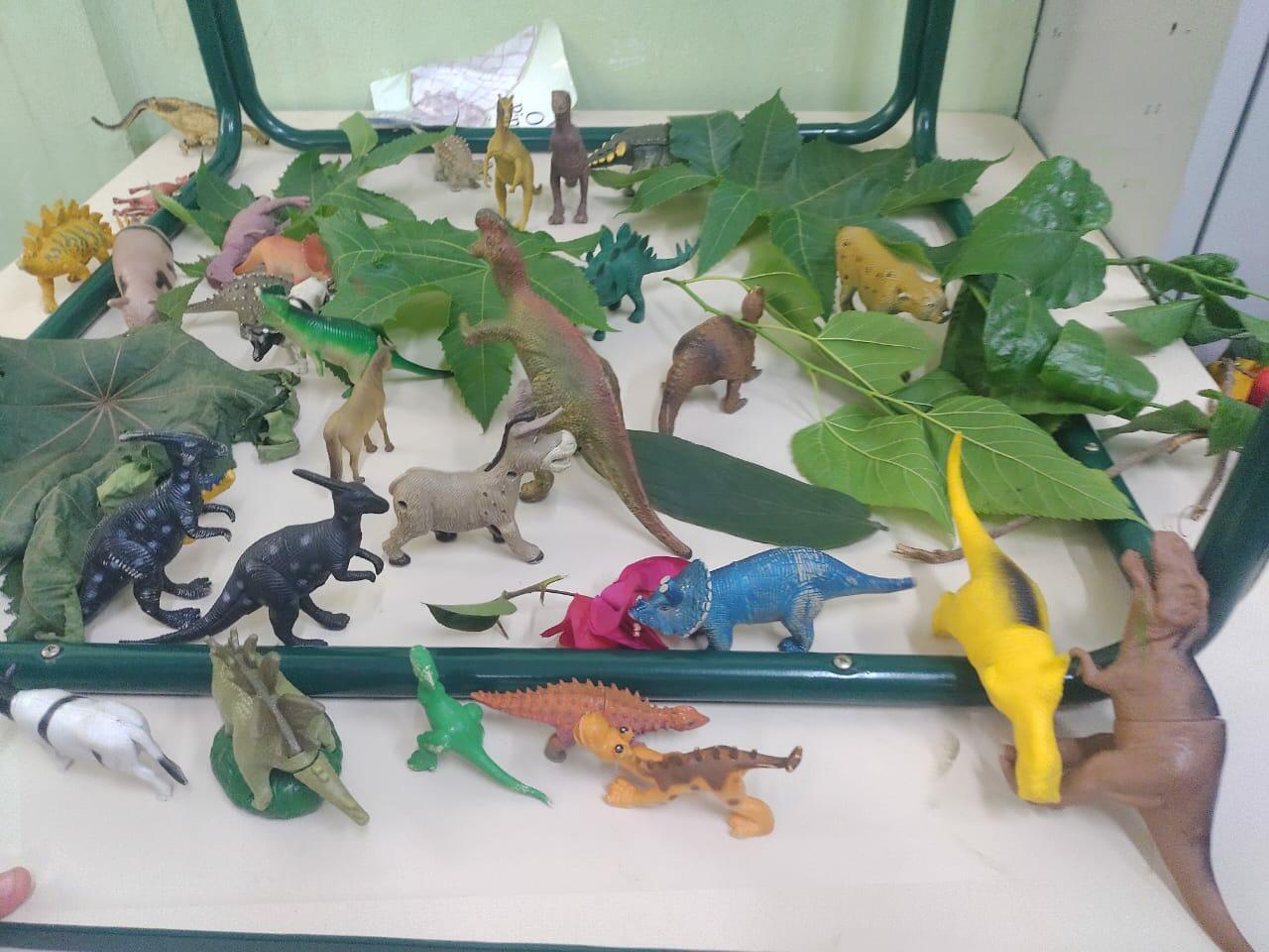 Descobrindo o mundo fascinante dos dinossauros🦖🦕🥰