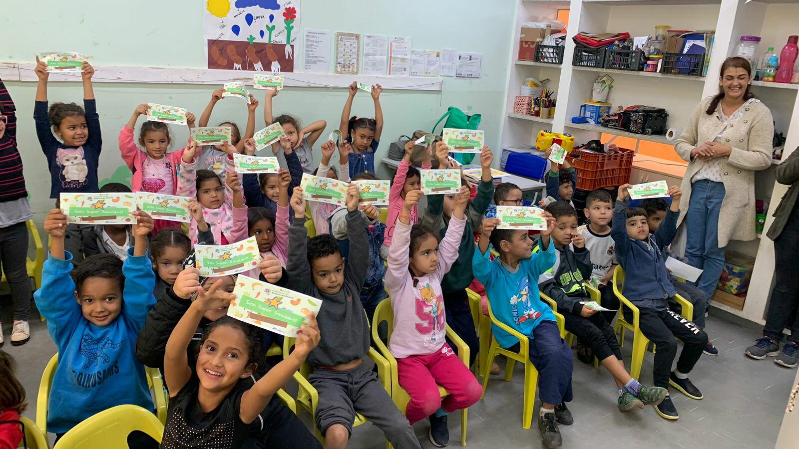 Nutrição inteligente para crianças espertas! 🥝😚🥦👦🏾💜🍉